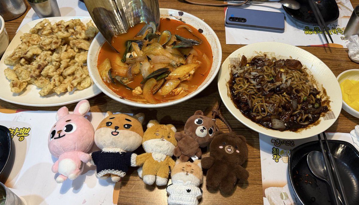 bukanDWP's tweet photo. 🍜💕 https://t.co/v79vJMNYUv