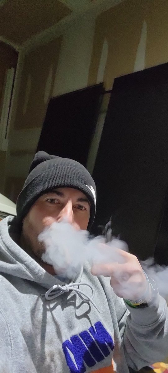 BuckeyeBilly4t's tweet image. Have a great weekend fam! Its the first one of 2026 make it count! #StayLifted