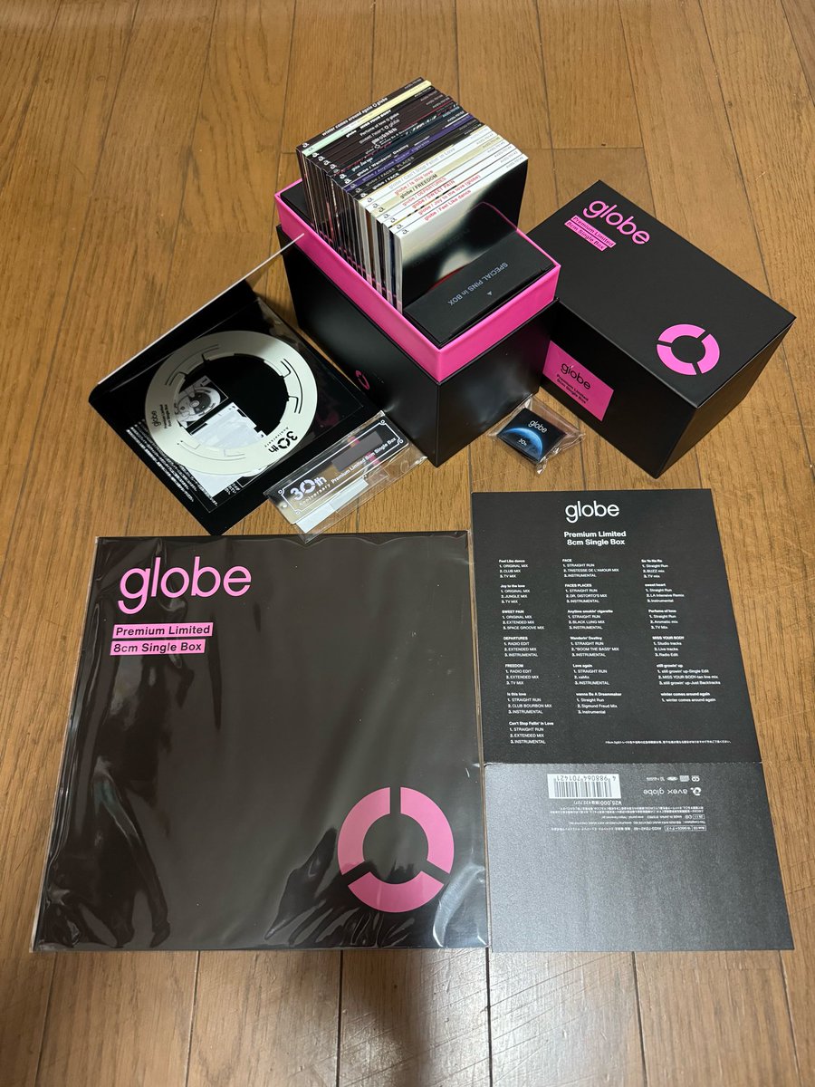 globe Premium Limited 8cm Singles BOX 開封の儀❗️何だか色々入っ