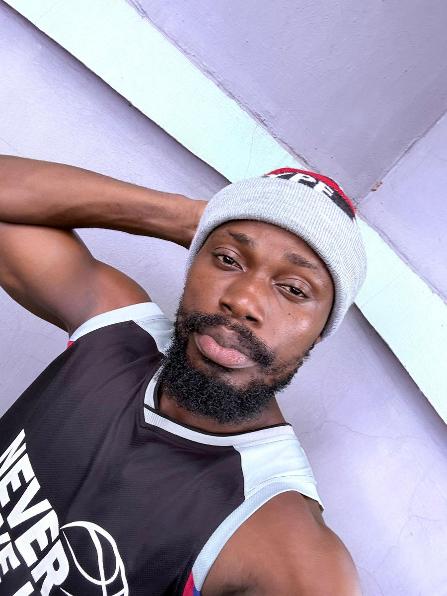 Geoblaz's tweet image. The year just begin, if you like go follow woman, keep yourself for ya wife.

#virginmen #men #women