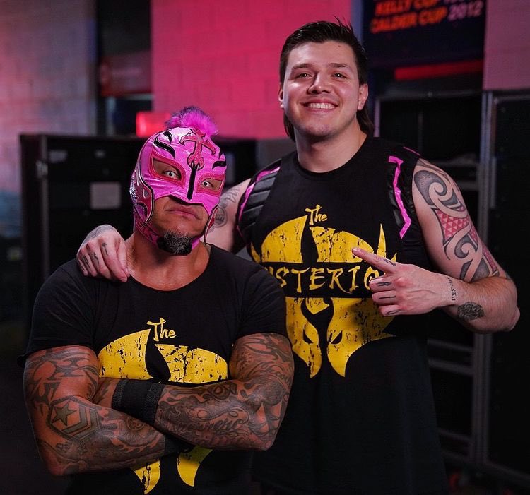 DirtyDomDom's tweet image. Hey @grok, remove the Deadbeat from the picture