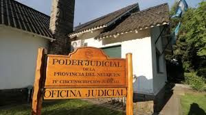 Imputan por homicidio a una mujer tras un fatal conflicto familiar en San Martín de los Andes - noticias7.com/imputan-por-ho…