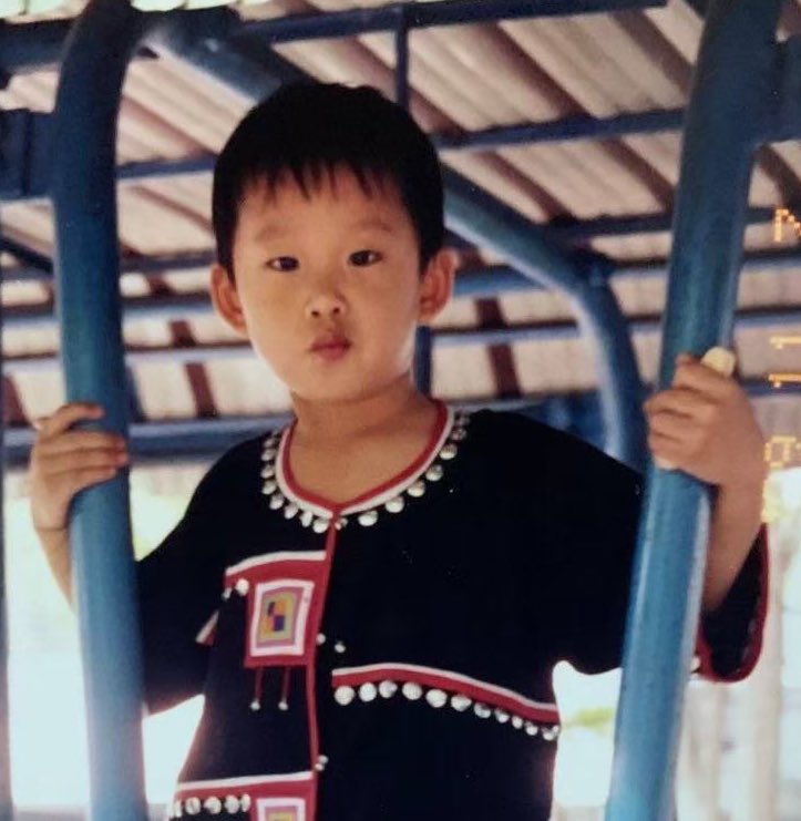 rainkornor's tweet image. เราชื่อชบาแก้วเธอล่ะ                         ก้ามก้วย