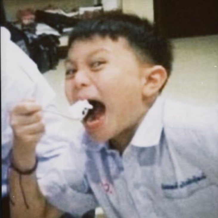 rainkornor's tweet image. เราชื่อชบาแก้วเธอล่ะ                         ก้ามก้วย