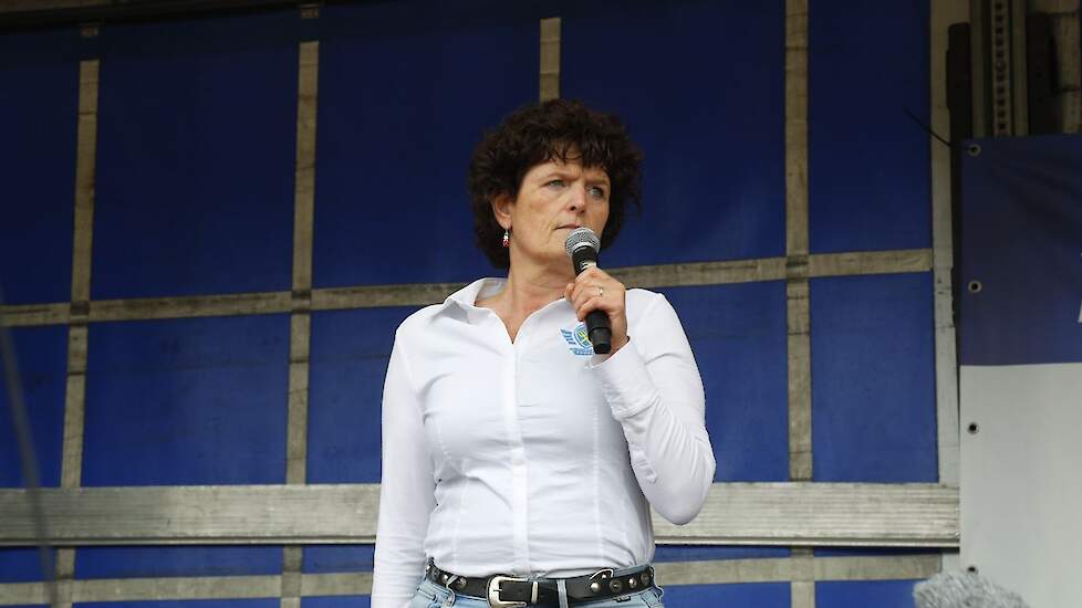 Opinie <a href="/SietavK/">Sieta van Keimpema</a>: Te paard! #landbouwbeleid <a href="/FDF_Nederland/">Farmers Defence Force</a> 
melkvee.nl/artikel/142416…