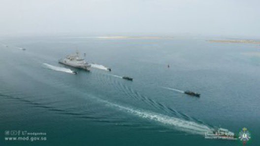 سيادةٌ راسخة وقوةٌ شامخة( براً وبحراً وجواً).🇸🇦

والله ما مثلك بهالدنيا بلد.🇸🇦