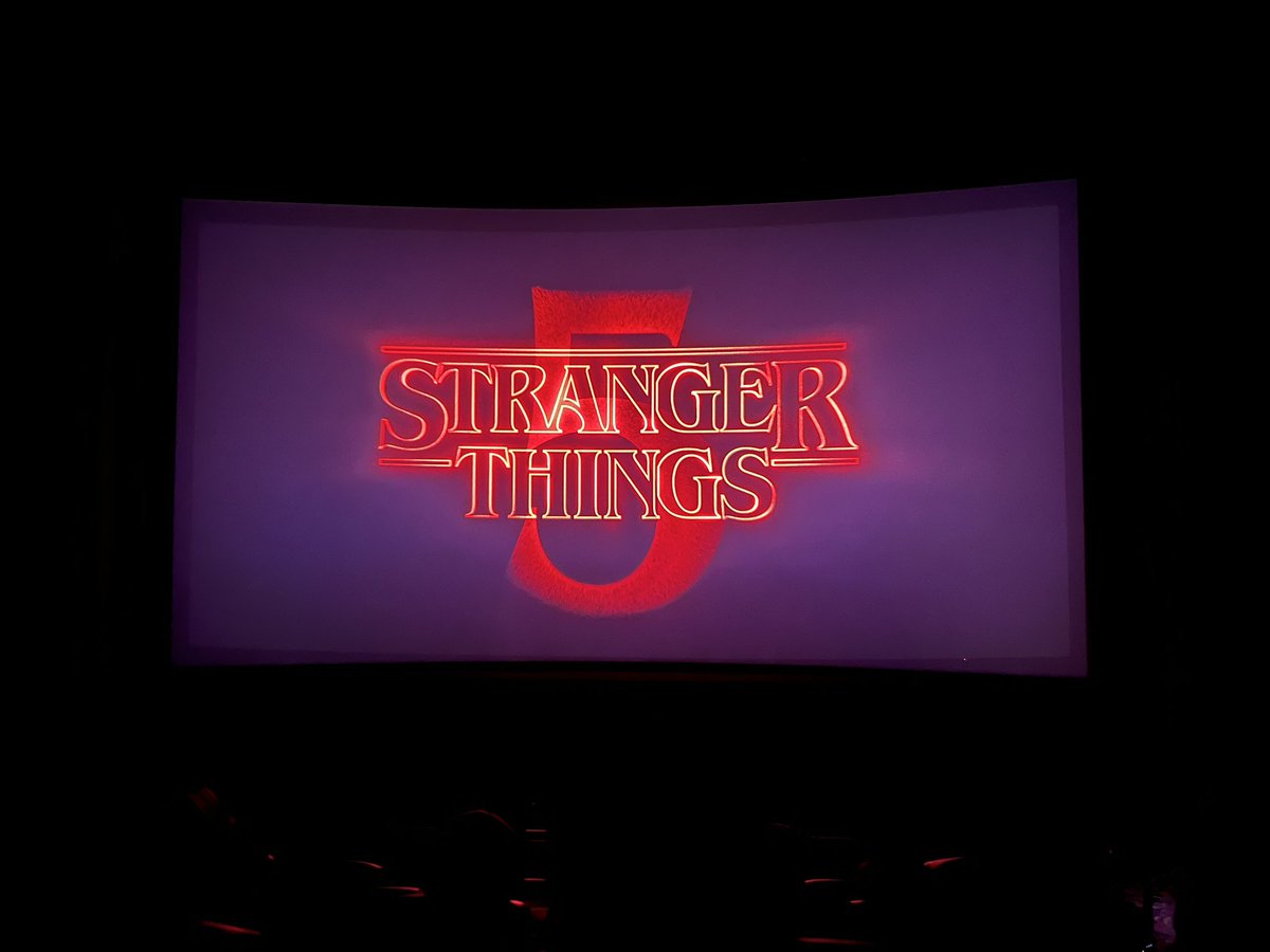 spiffybilly's tweet photo. Started the show in late 2016, ended it in a theater on 12/31/2025. 🥹❤️ https://t.co/dP5wYYHL74