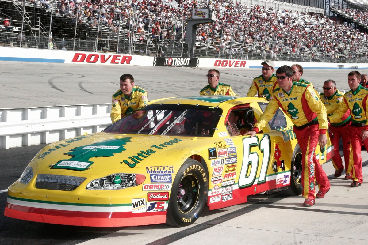 psychedalex68's tweet photo. Random driver of the day: Mike Olsen

One of the prominent competitors on the old Busch North circut, Mike Olsen won two titles and racked up some very consistent stats. He made one very random Cup start for GoFas and his Little Tree sponsorship got him several BGN starts. https://t.co/DPDwPsk09p