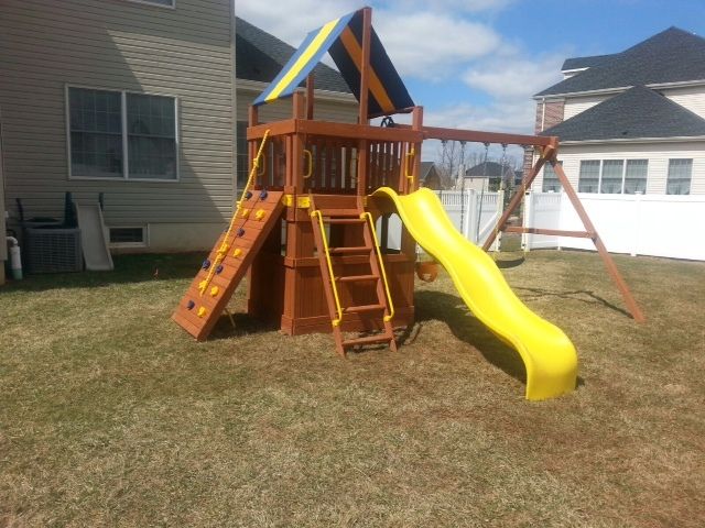 SuperiorPlay's tweet image. 🎉 Happy New Year from Superior Play Systems! 🎉
Now’s the perfect time to upgrade your backyard with a new playset, basketball goal, or trampoline 🏀🛝🤸♂️

Start the year with more fun at home bit.ly/SPS_Specials 

#HappyNewYear #SuperiorPlaySystems #BackyardFun