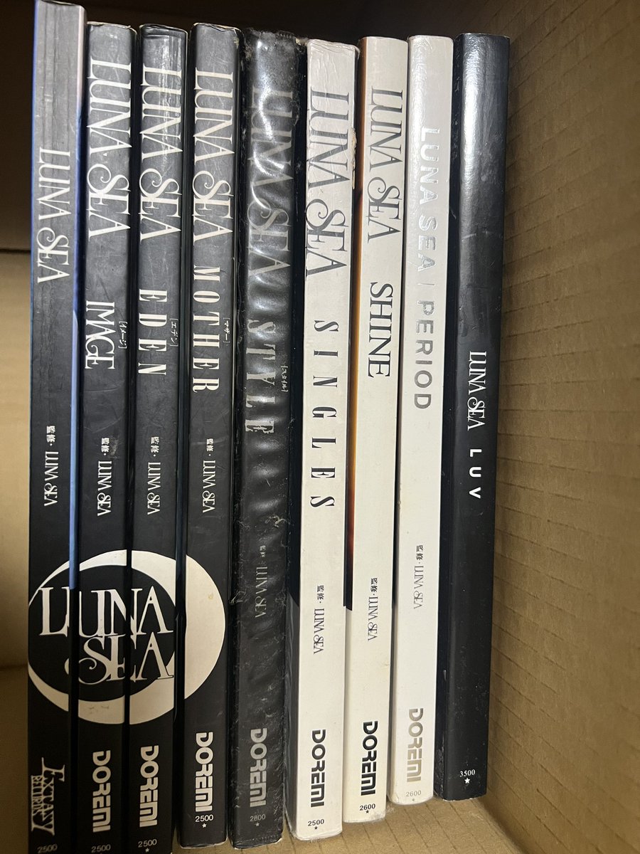 LUNA SEAのバンドスコアは、一部所持していない物があります