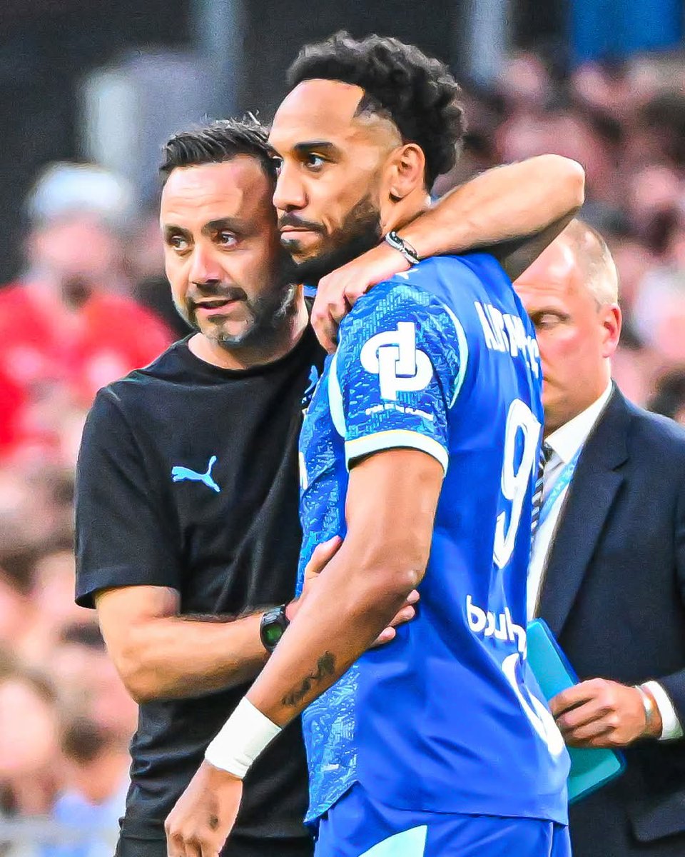 LaMinuteOM_'s tweet photo. 🚨🚨 Roberto De Zerbi prend la défense d'Aubameyang :

« Oui il est à 100%, il pourrait jouer dimanche. Les critiques viennent du Gabon, nous on ne l'a jamais critiqué. 

Au delà du joueur exceptionnel qu'il est, on ne peut pas critiquer la personne qu'il est.  » 

#TeamOM | #ConfOM