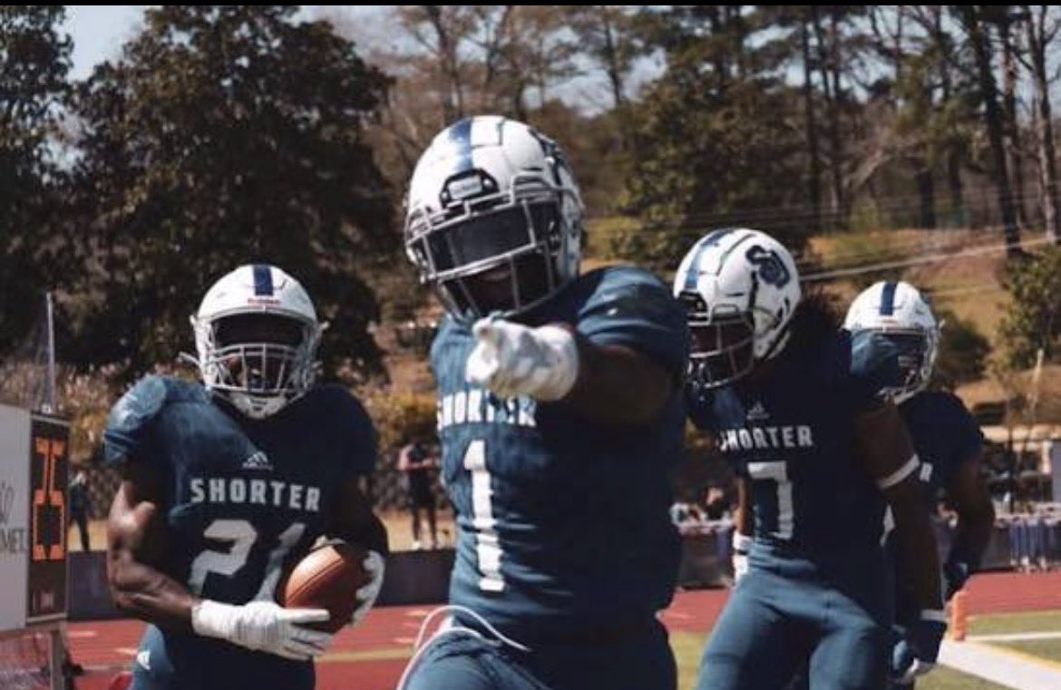 Nikia Roberts tweet media