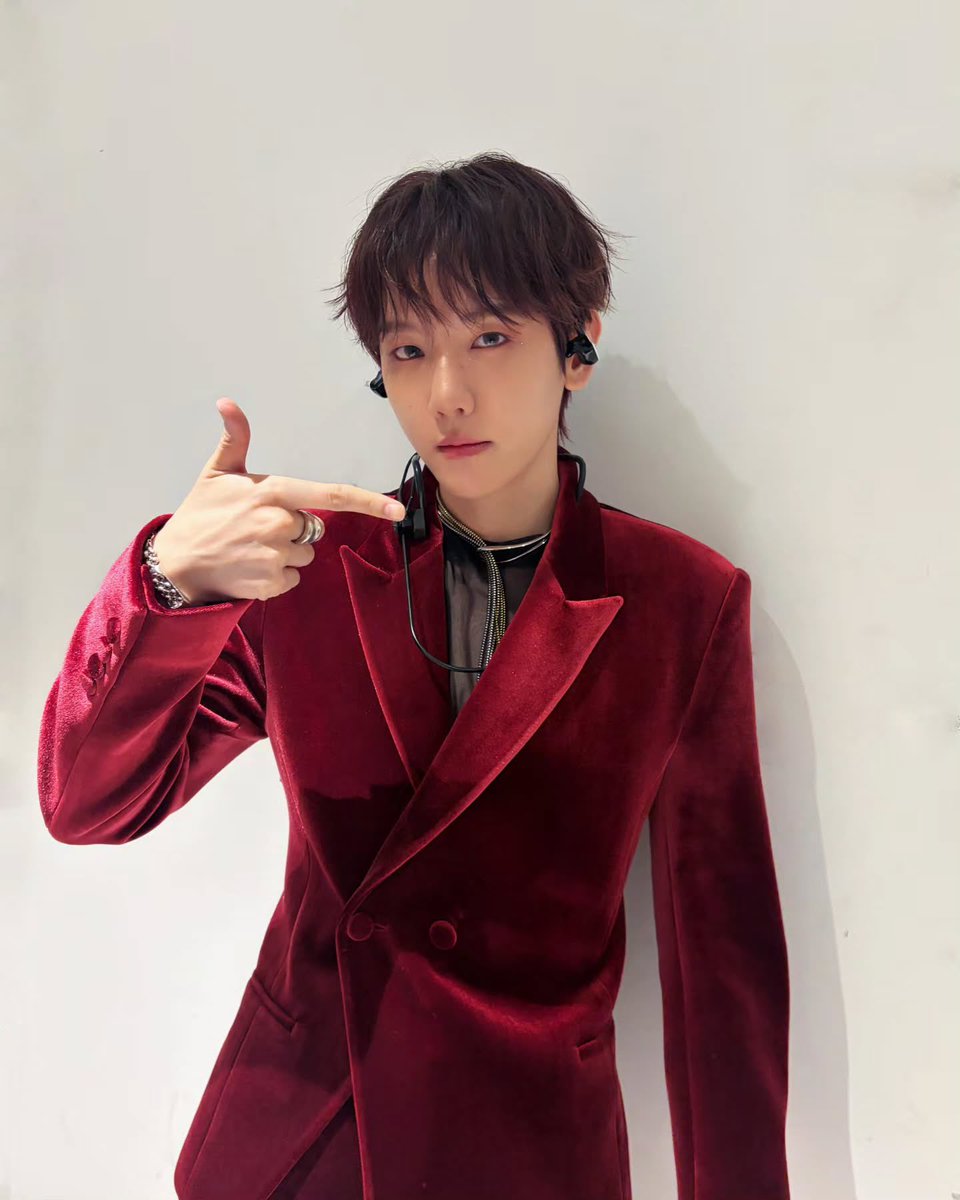 baekhyuntown's tweet photo. 260102 inb100_official 인스타그램💖
🔗https://t.co/PVM6FV0eaP

ฅ🐶ฅ. .🐾 

#백현 #BAEKHYUN #Reverie #ReverieTour #Reveriedot
@B_hundred_Hyun @BAEKHYUN_INB100 https://t.co/IBdlz3mmCN