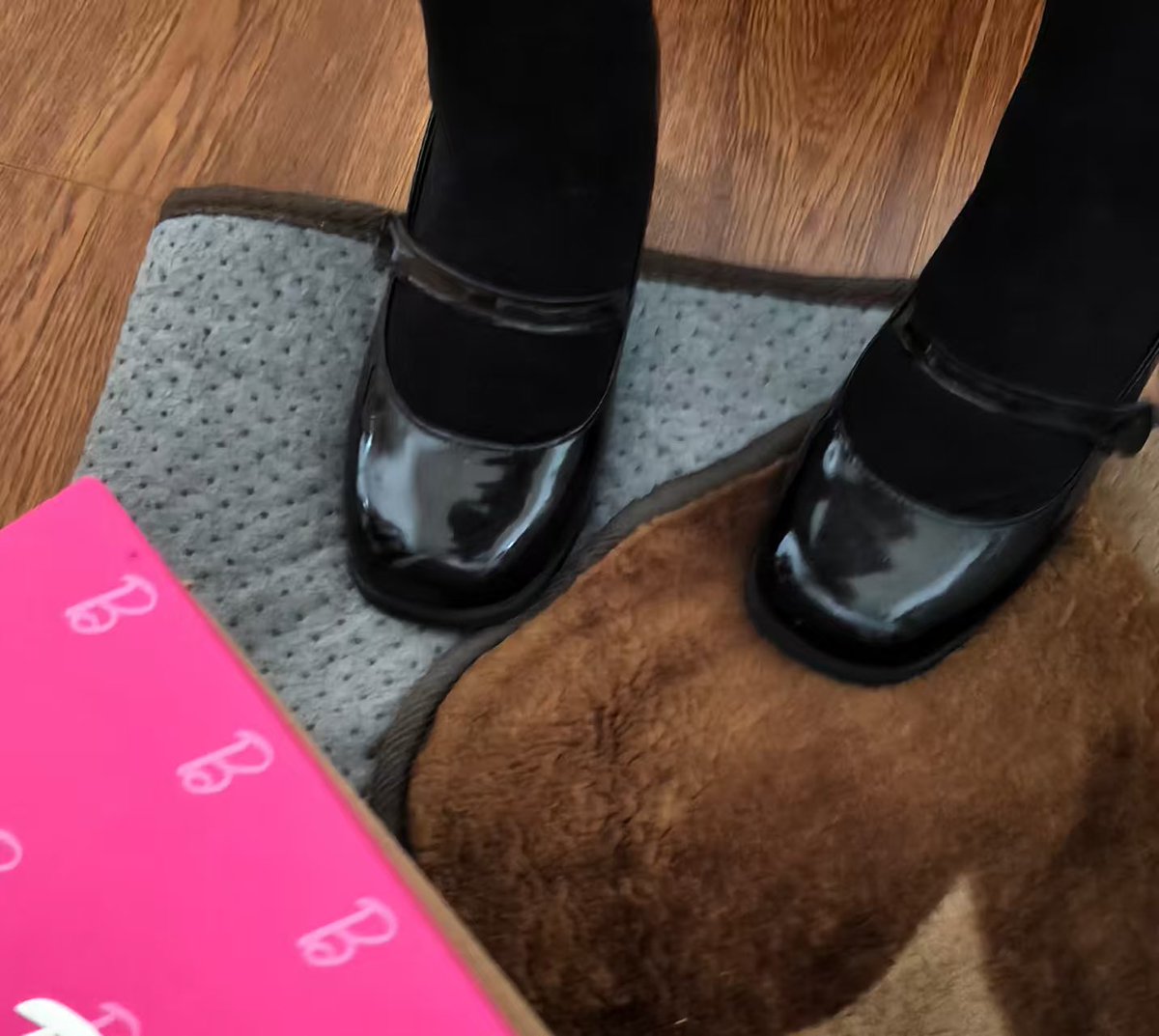 脚下换成你们🐶头怕是要让你们爽翻呢
#ATM奴 #女s #女性崇拜 #压榨