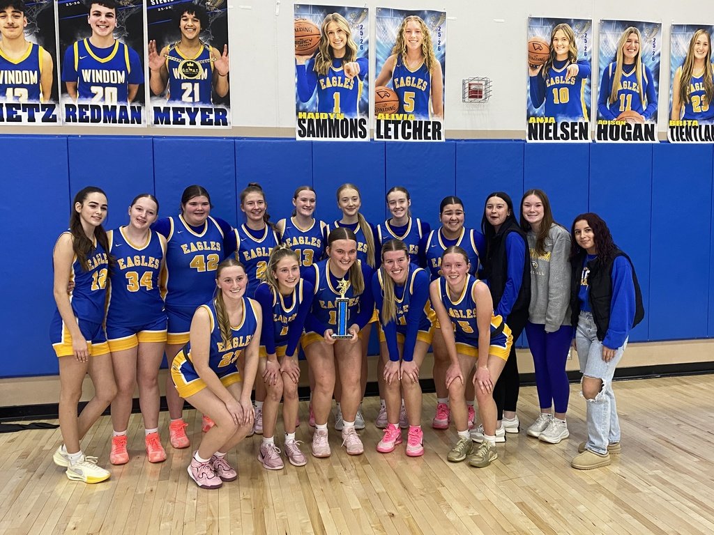 WindomEagles's tweet photo. 🏀 2025 Windom CVB Holiday Tournament 🏀

🏆 Windom GBB wins the title, 77–43 over MCW
🏆 Windom BBB claims the championship, 76–58 over Worthington

⭐ Hall of Fame inductions for Drake Borsgard, Cody Anderson &amp; the 1978 Windom Volleyball Team https://t.co/1oCu1VklVJ
