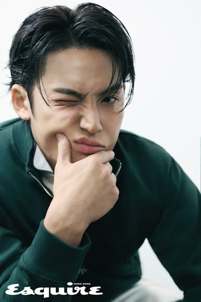 minwonshu's tweet photo. mingyu for esquire hk #민규 #세븐틴 

🐶 when stress is high, for some reason, i keep having dreams while sleeping well. i end up having many different dreams. this lowers the quality of my sleep, but the good thing is that it helps me quickly forget that stress." he smiled and said he was glad there was a way to protect his body, and that it allowed him to quickly shift his mood and keep moving forward.