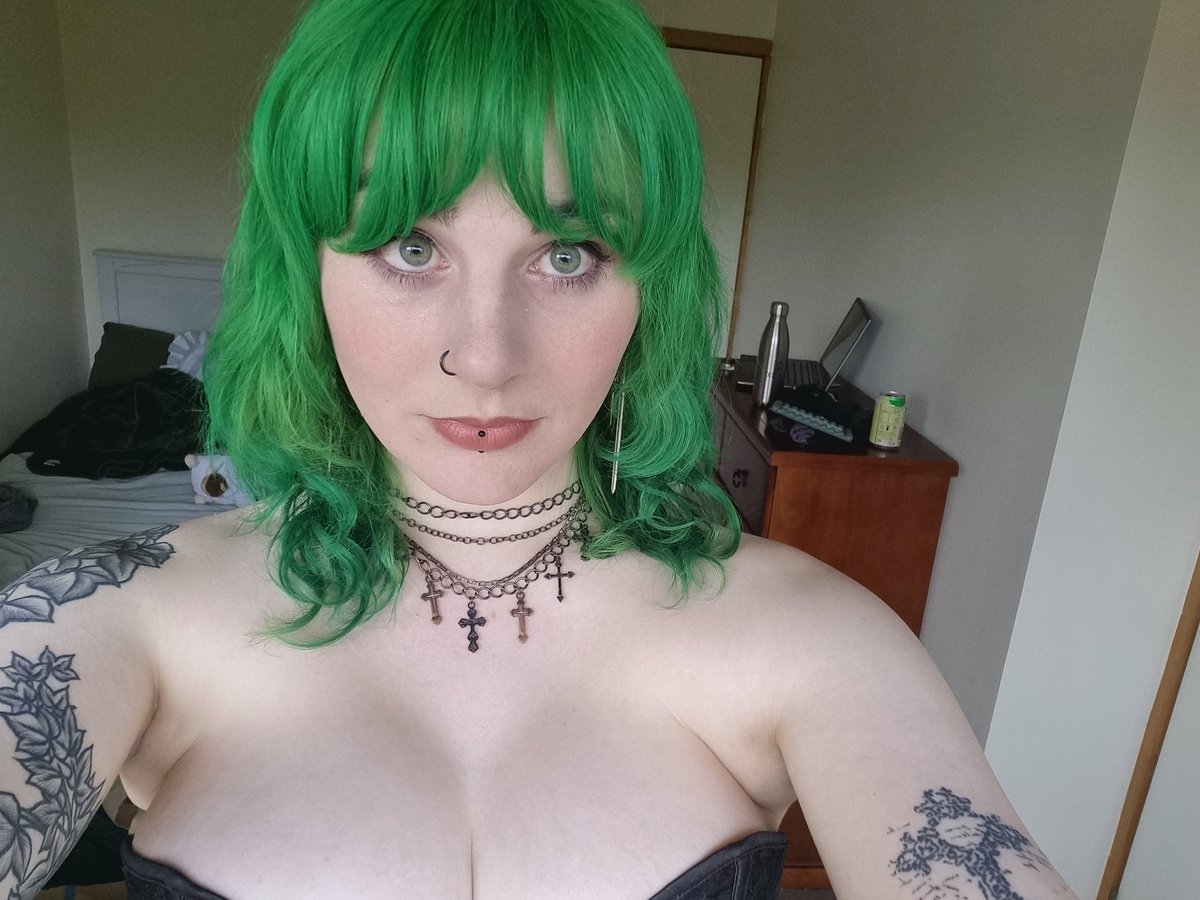 thereisnobeth tweet media