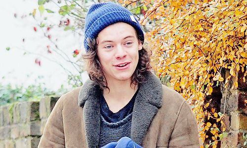 WhyLarryIsReal's tweet photo. a baby https://t.co/jPtPR14V9L