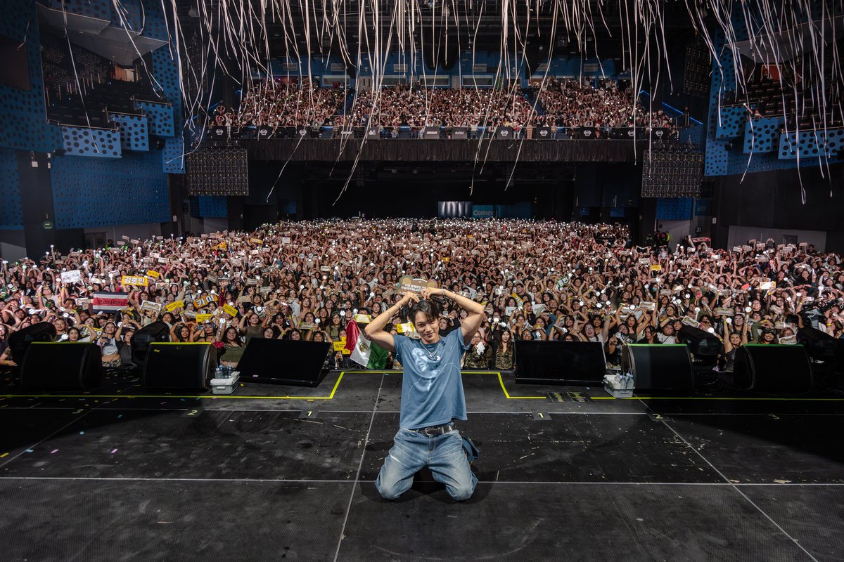 __ellepark's tweet image. "Even Kai can’t sell (tour) as much as Baekhyun in US"

Then who are these people? Your Imaginary friends? 

Nine or None my ass 🤢🤮