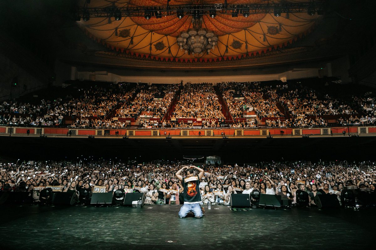 __ellepark's tweet image. "Even Kai can’t sell (tour) as much as Baekhyun in US"

Then who are these people? Your Imaginary friends? 

Nine or None my ass 🤢🤮