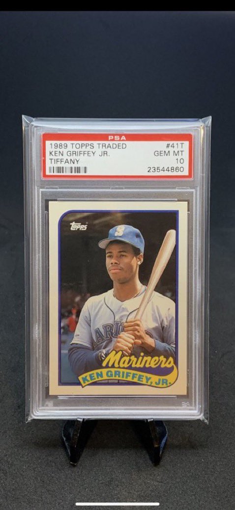 thekid24cards's tweet image. 1989 Topps Tiffany PSA 10

Quick backstory on this one. Back in early 22 when the market was hot I found myself buying a lot of random cards of different players. I decised I only wanted to collect Griffey long term so I sold off a bunch of random cards to buy this. Awesome card!