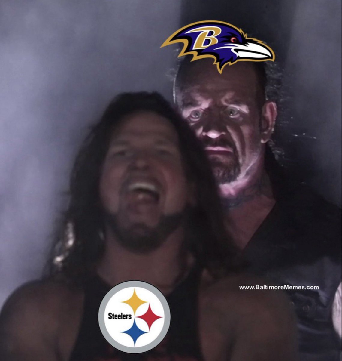 BaltimoreMemes's tweet image. Happy Purple Friday! 🐦‍⬛ 🏈 
#RavensFlock