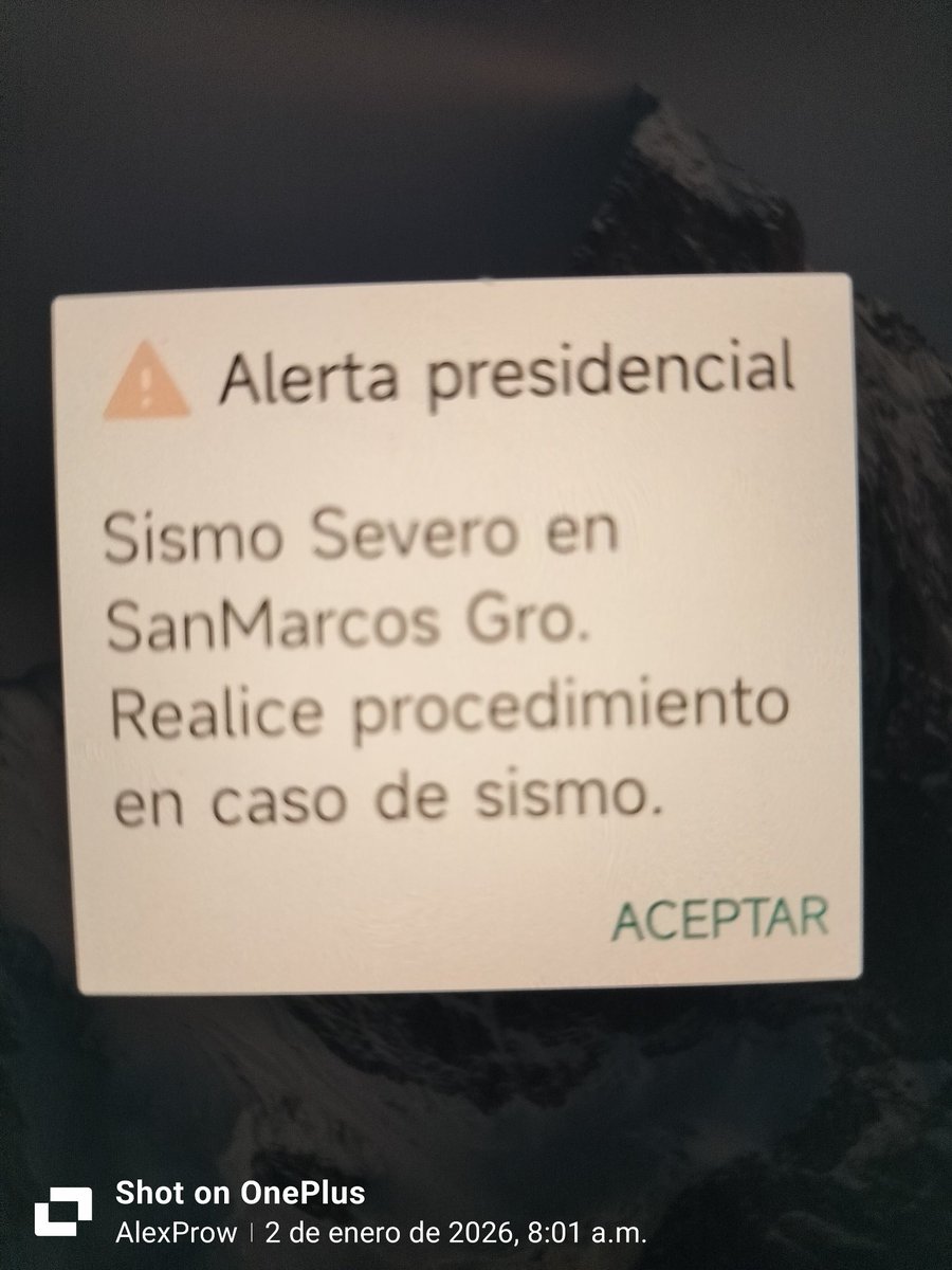 AlexProwCat's tweet photo. Yo después de escuchar esta mamada dormido y no se sintió nada xD https://t.co/wN64urWL3f