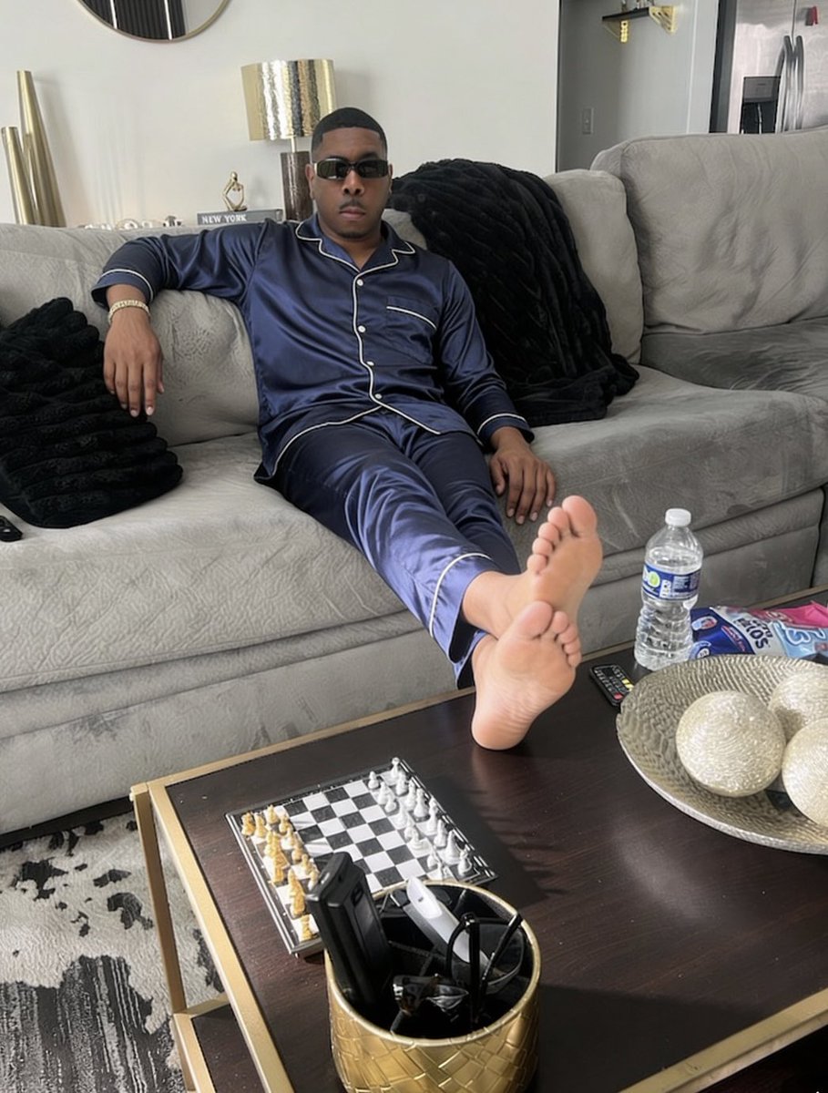 10ToesDownTy tweet media