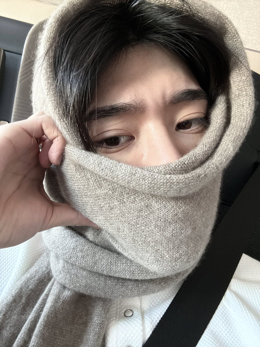 511LOG's tweet image. 260102 23:07 JST
🌷📸