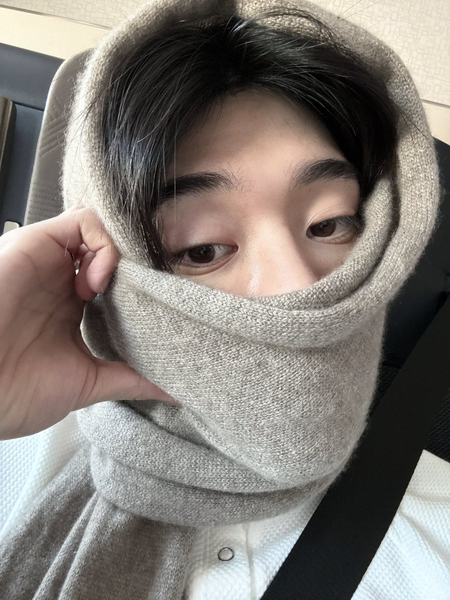 511LOG's tweet image. 260102 23:07 JST
🌷📸