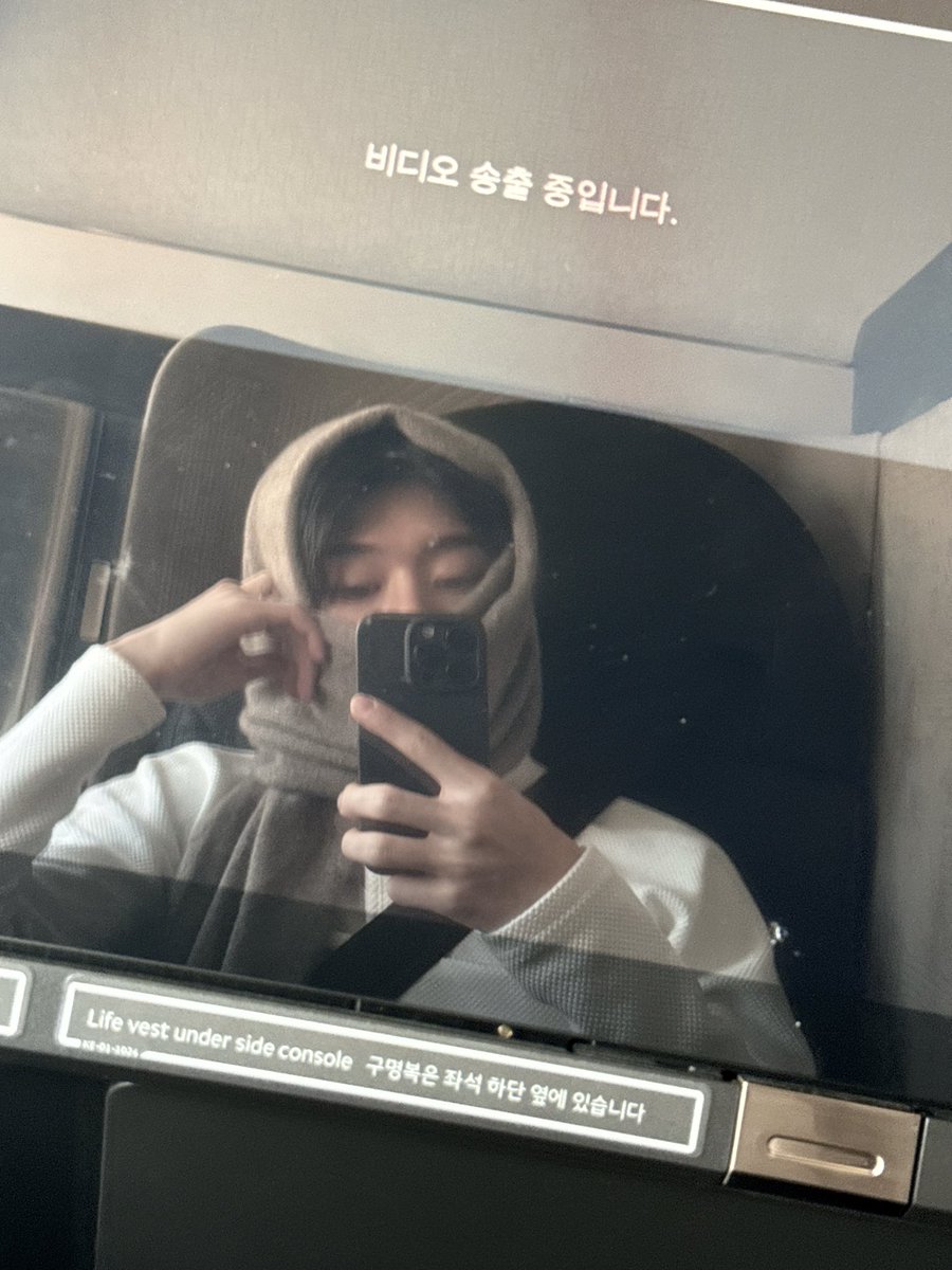 511LOG's tweet image. 260102 23:07 JST
🌷📸