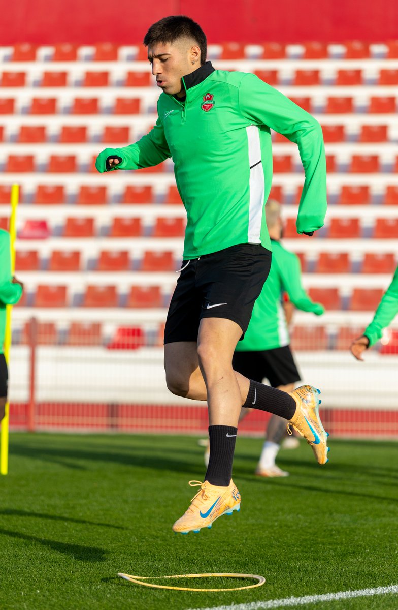 Shabab_AlAhliFC's tweet image. 📸 التدريب الختامي لمباراة الجزيرة

#شباب_الأهلي
#دوري_ادنوك_للمحترفين