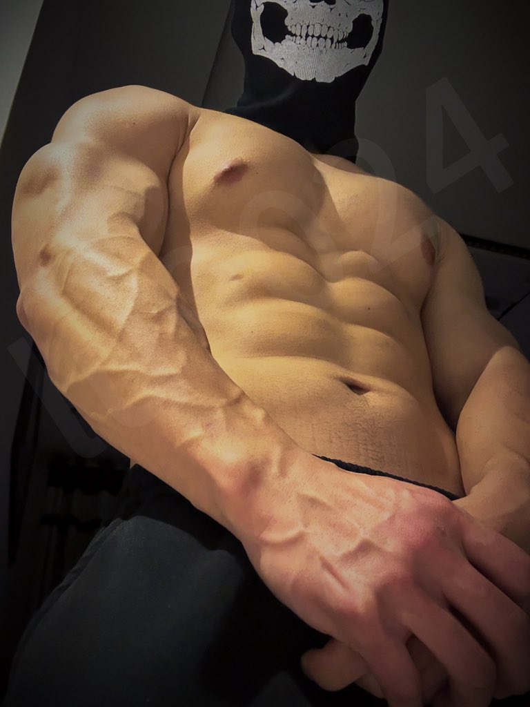 lu9024's tweet image. 其二