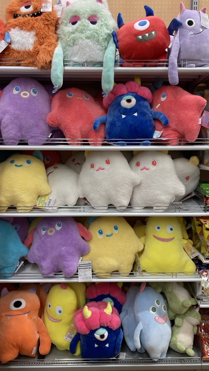 ダイソーのモンスターぬいぐるみ、めっちゃかわいい。全部そろえたい