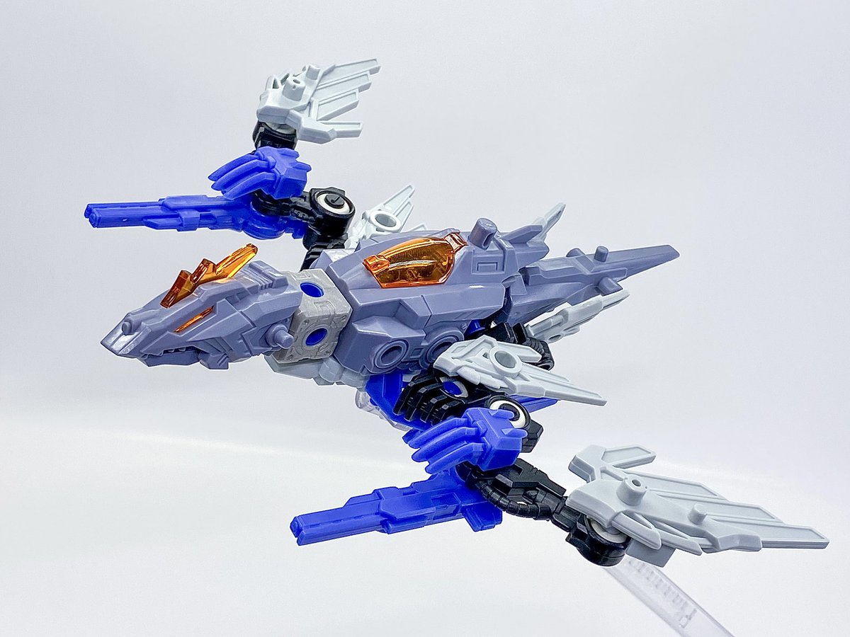 今年最初のゾイド、エヴォフライヤー完成！ 二形態に変形可能かつ凱龍