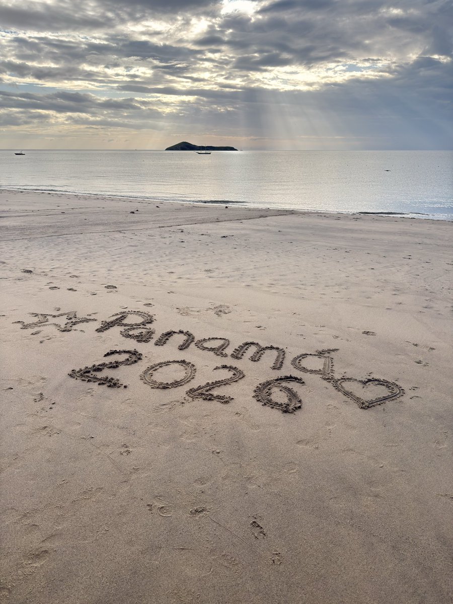 He vivido en 7 países a lo largo de 4 continentes y he llegado a una conclusión: soy profundamente bendecido. 🙏✨
Vivo en un rincón del mundo donde solo habita el 0,56% de la población mundial. Un lugar que no solo yo llamo paraíso; es el destino preferido por expatriados y