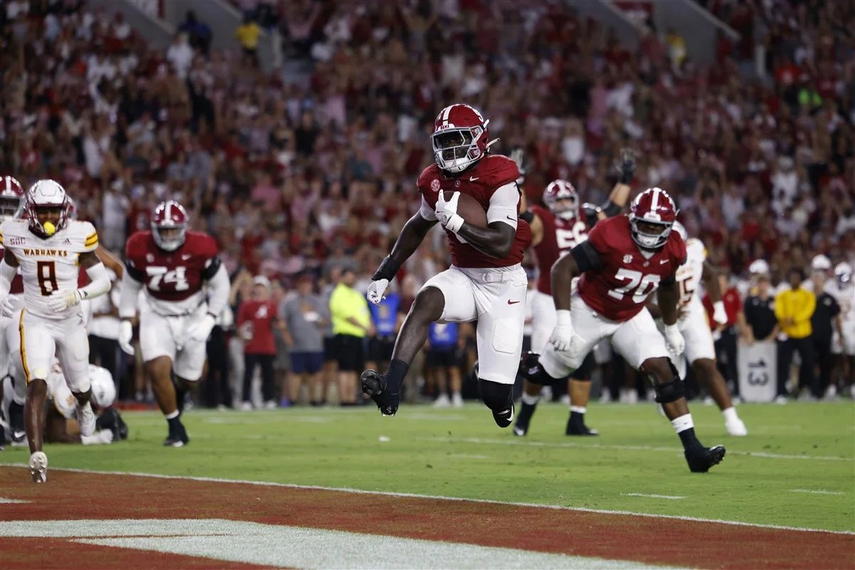 chris_hummer's tweet image. Alabama running back Richard Young plans to enter the portal, his agency @Ethos_SG tells @247Sports. 

Young ranked as the No. 7 RB and No. 108 overall player in the 2023 class. He's posted 234 yards and 5 TDs in his career. 

247sports.com/player/richard…