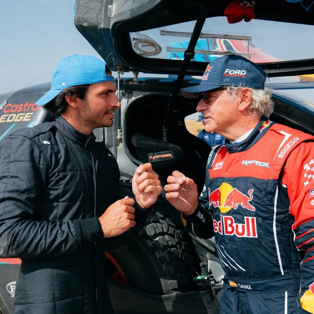 sainzifyy's tweet photo. one thing about carlos sainz father-son duo is that they love recreating old pictures. https://t.co/Y5y9uEQdCs