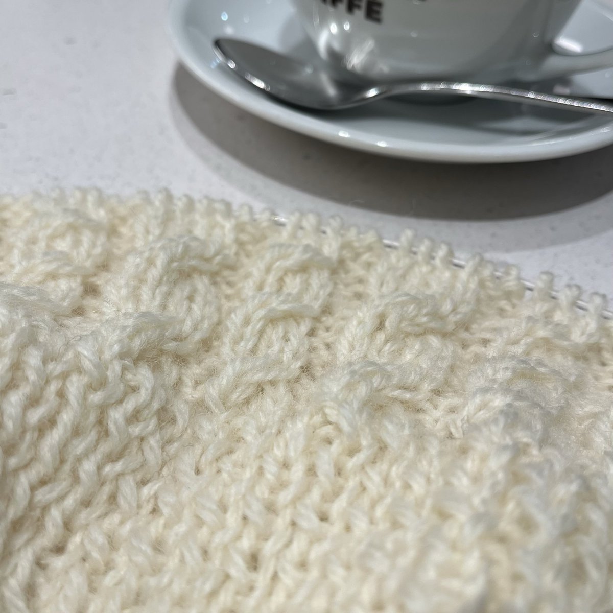 maison_orchidee's tweet photo. 時間が許す限り、永遠に編みたい🧶

https://t.co/oiDrAsQDH9 https://t.co/adWeOulEz7