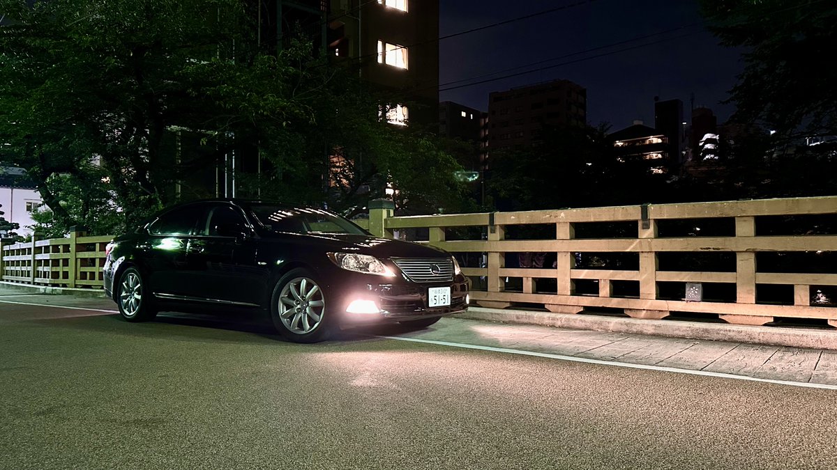 drax0814's tweet photo. 歴代の車たち
#30セルシオ #celsior
#40LS #LS460
#e51エルグランド #elgland https://t.co/AYeqM0utyv