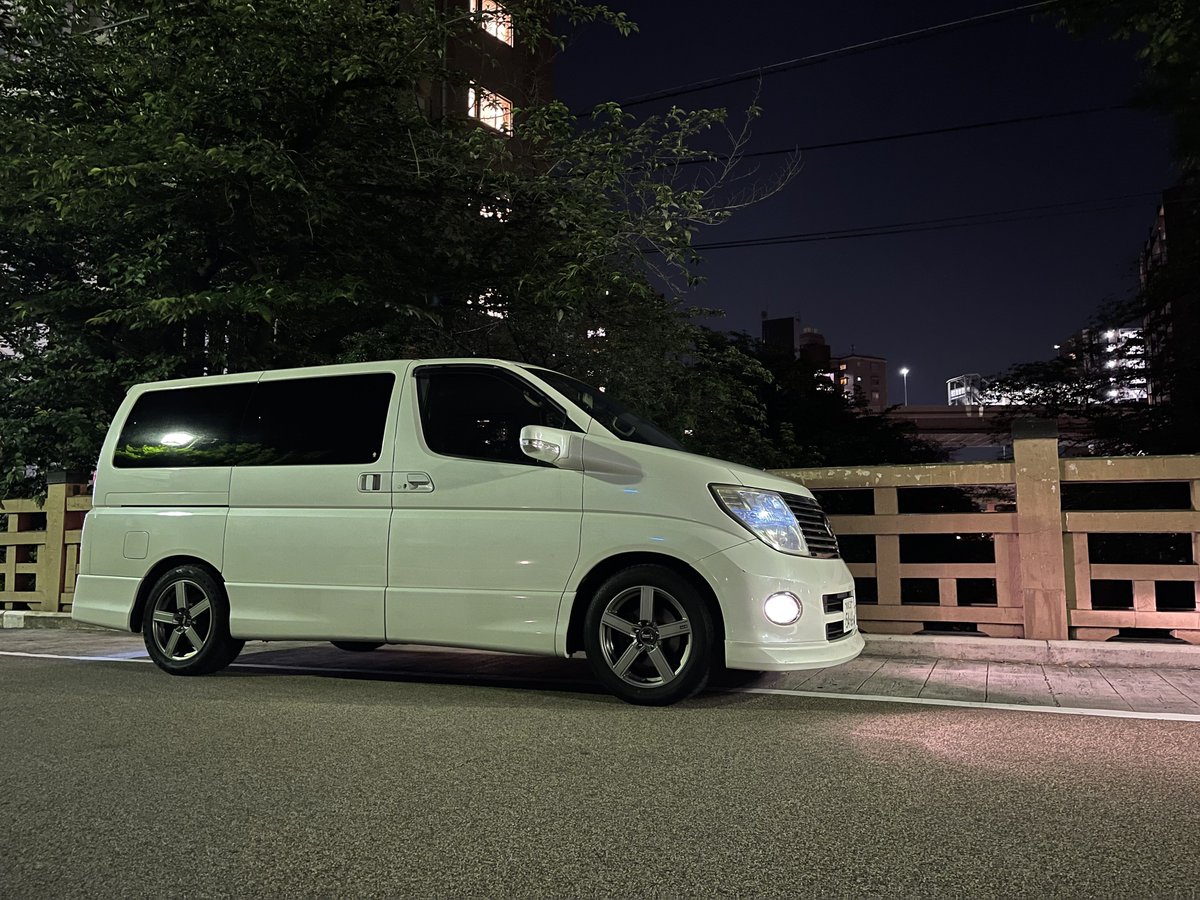 drax0814's tweet photo. 歴代の車たち
#30セルシオ #celsior
#40LS #LS460
#e51エルグランド #elgland https://t.co/AYeqM0utyv