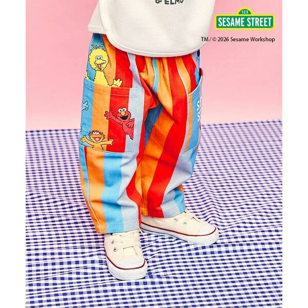 snssgoodsinfo's tweet photo. 🔴新発売🔵
家族でおそろコーデ🎶
セサミストリート × apres les cours のキッズアイテムが新登場♡
パーカー・Tシャツ・パンツまで揃うから、親子リンクも楽しめます🌈

👉https://t.co/uFwA0cIqnu

#SESAMESTREET #アプレレクール #親子コーデ https://t.co/RaSBmFepWd