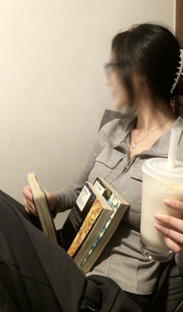 Honeyxiaotang tweet picture