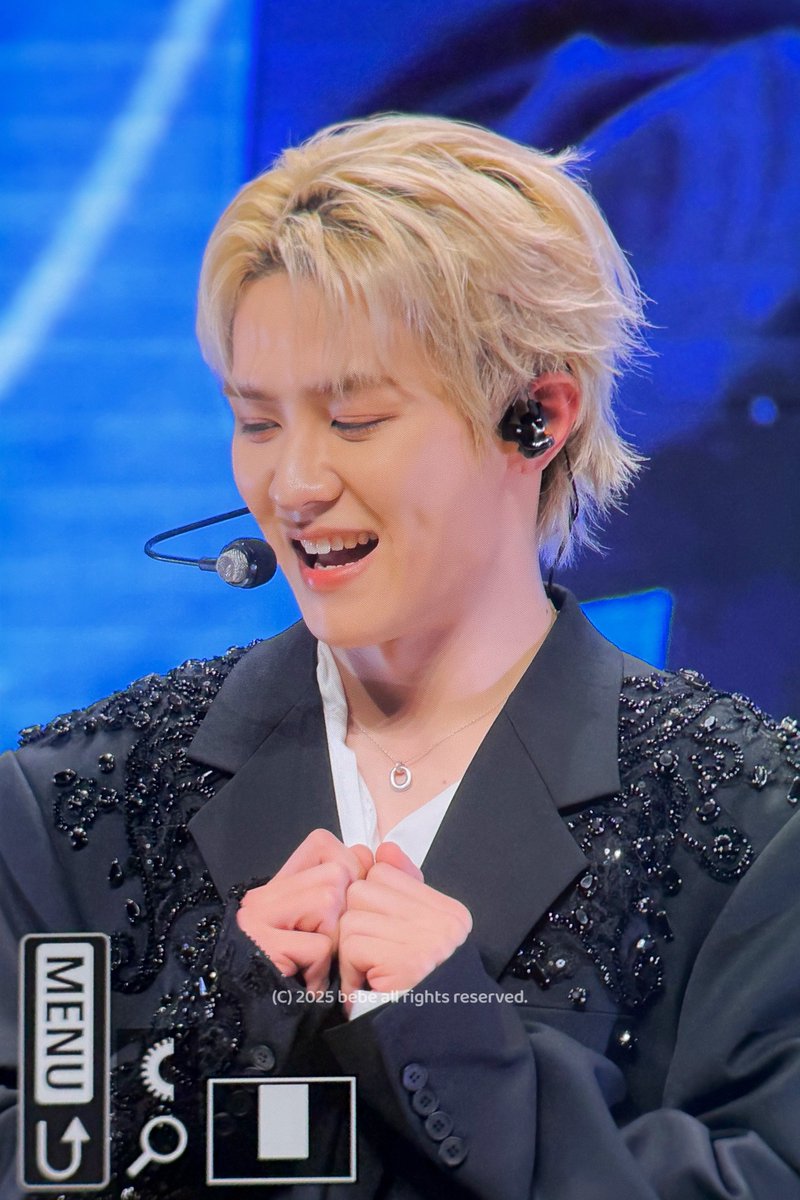 kunx1011's tweet image. 260102 ✊🏻✊🏻
#쿤 #KUN #钱锟 #WayV #威神V