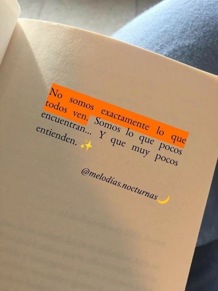 Con identidad propia