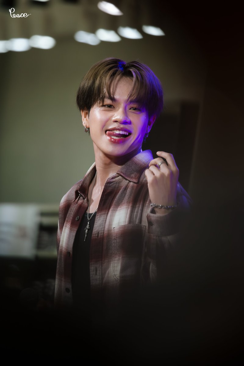 peacesspace's tweet image. 😋

#TheGreatNewYear #TheMallLifestoreTheGreatNewYear #HOWLS_TH #𝚃𝙴𝚁𝙺𝙽𝚃𝚆