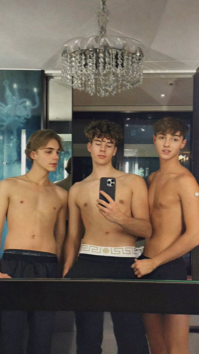 nkarunee019's tweet image. Would you join us? 💪🏻