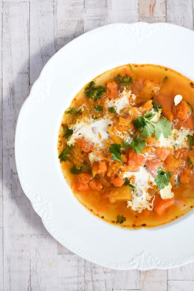 vegan_lunch_box's tweet image. Today's soup recipe from the lunchbox is a delicious sweet potato, butternut squash and carrot soup.
theveganlunchbox.co.uk/vegan-sweet-po… 
#vegan #veganuary