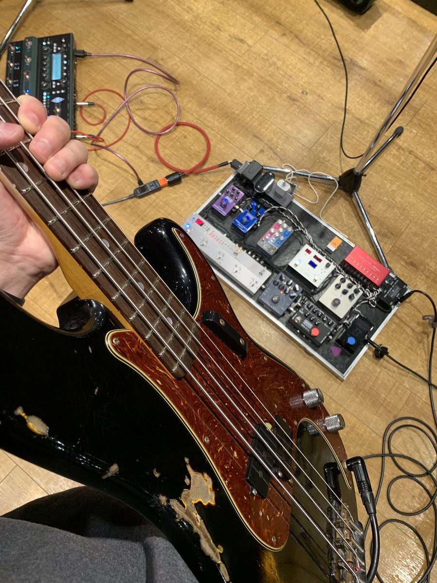 明けましておめでとう御座います！
新年初リハでございました♪
今年も沢山弾けるように頑張ります🔥
宜しくお願いします🙇