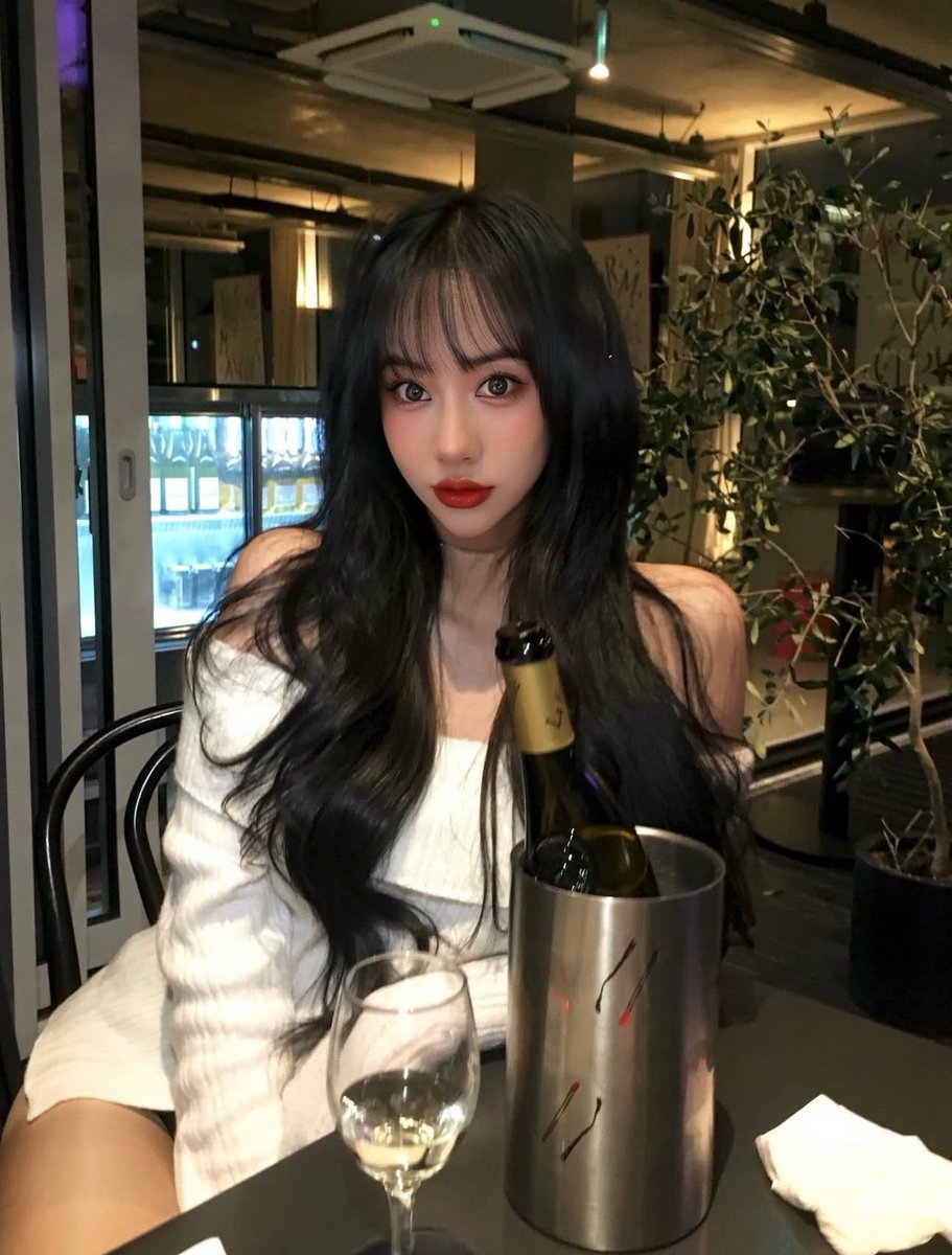 TS Wang Miko tweet media